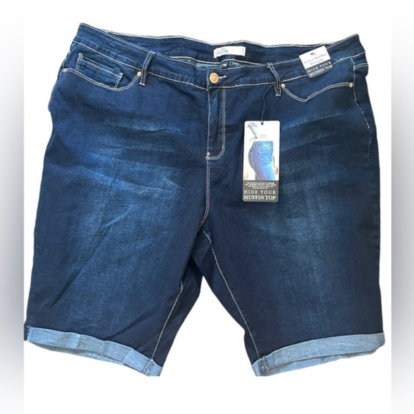 4/$20 Royalty for me plus midrise rolled cuff bermuda denim jean shorts- size 24 - Picture 1 of 9